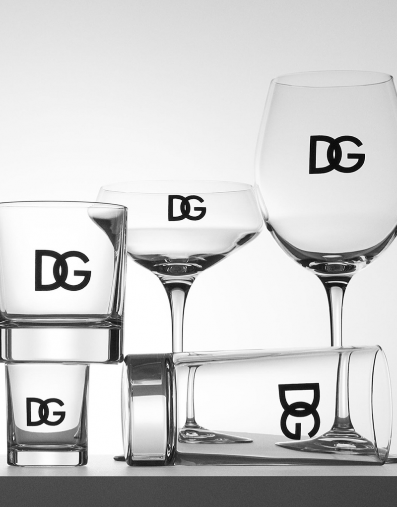 术——DG打造实用又时尚的餐桌配饰不朽情缘模拟器杜嘉班纳进军餐桌艺(图3)