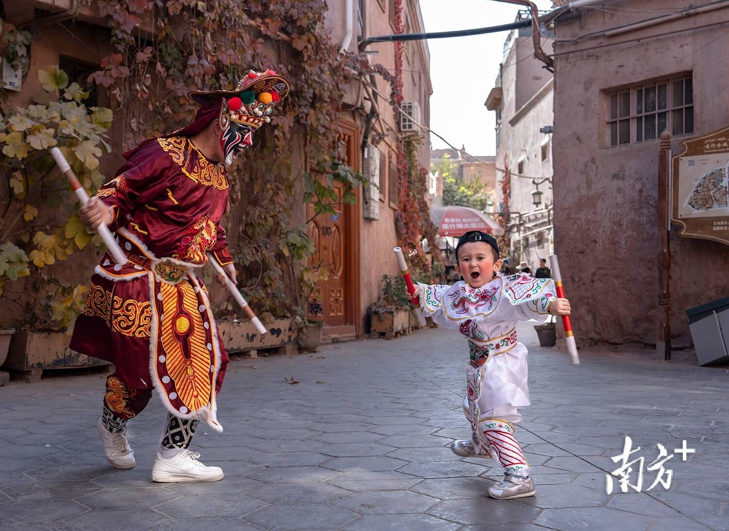 ｜南方日报、南方+2025年度照片不朽情缘试玩网站光影为纪心映万象(图3)