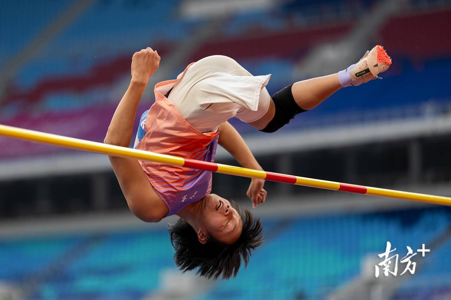 ｜南方日报、南方+2025年度照片不朽情缘试玩网站光影为纪心映万象(图13)