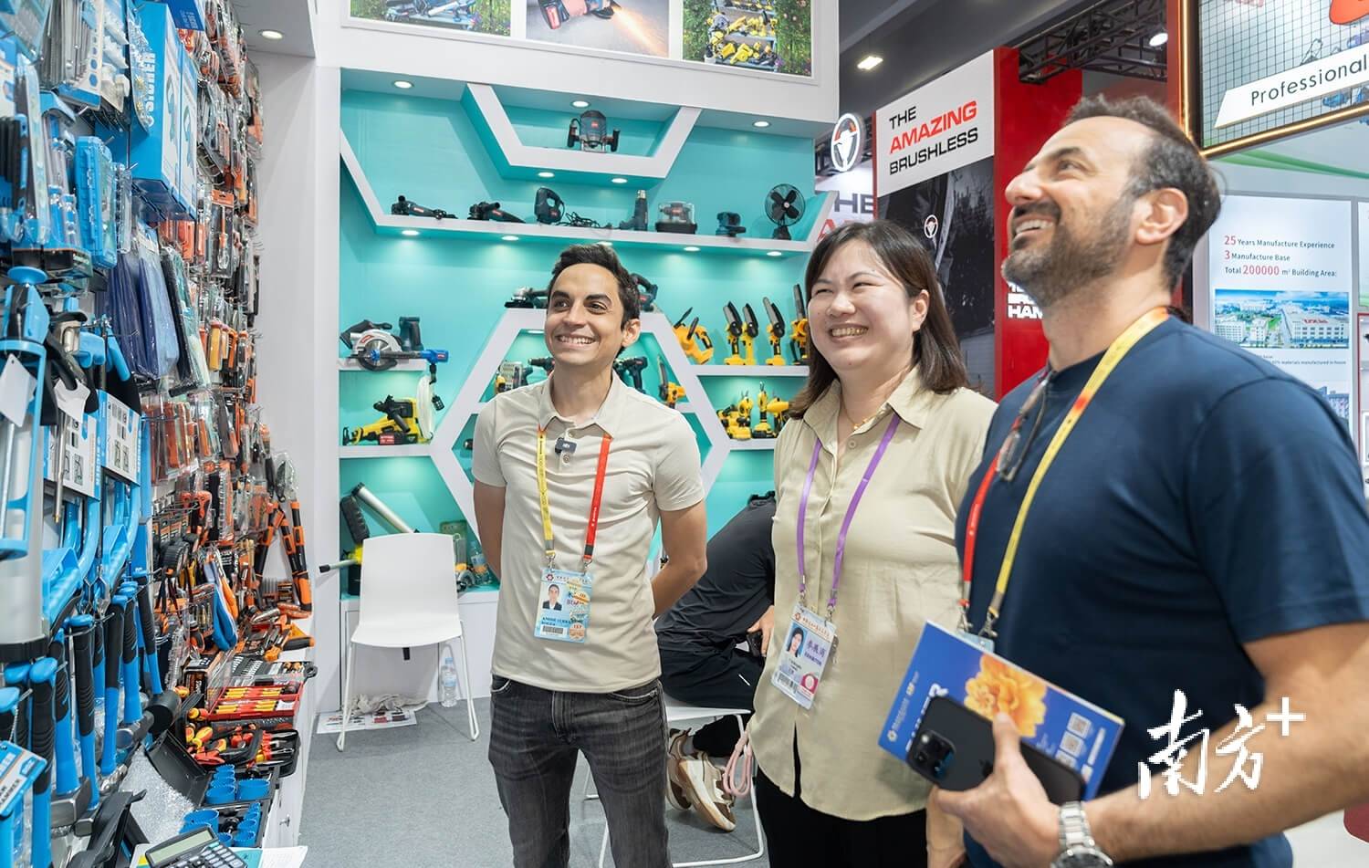 ｜南方日报、南方+2025年度照片不朽情缘试玩网站光影为纪心映万象(图15)