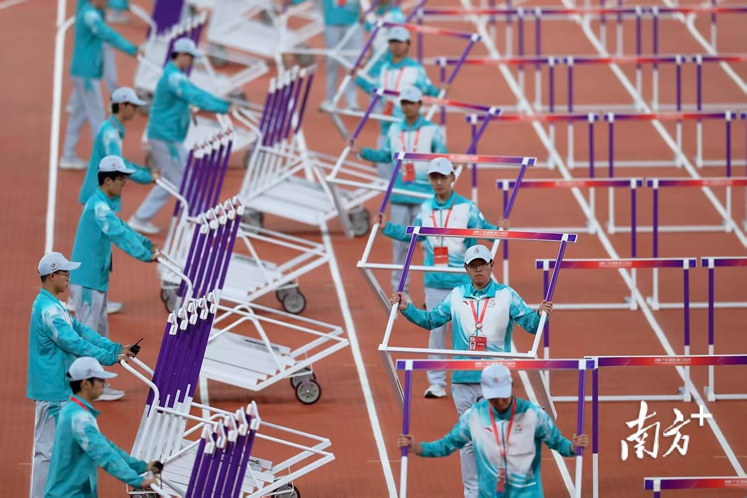 ｜南方日报、南方+2025年度照片不朽情缘试玩网站光影为纪心映万象(图16)