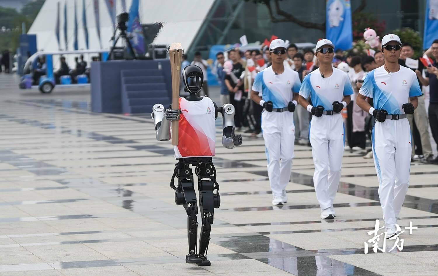 ｜南方日报、南方+2025年度照片不朽情缘试玩网站光影为纪心映万象(图51)