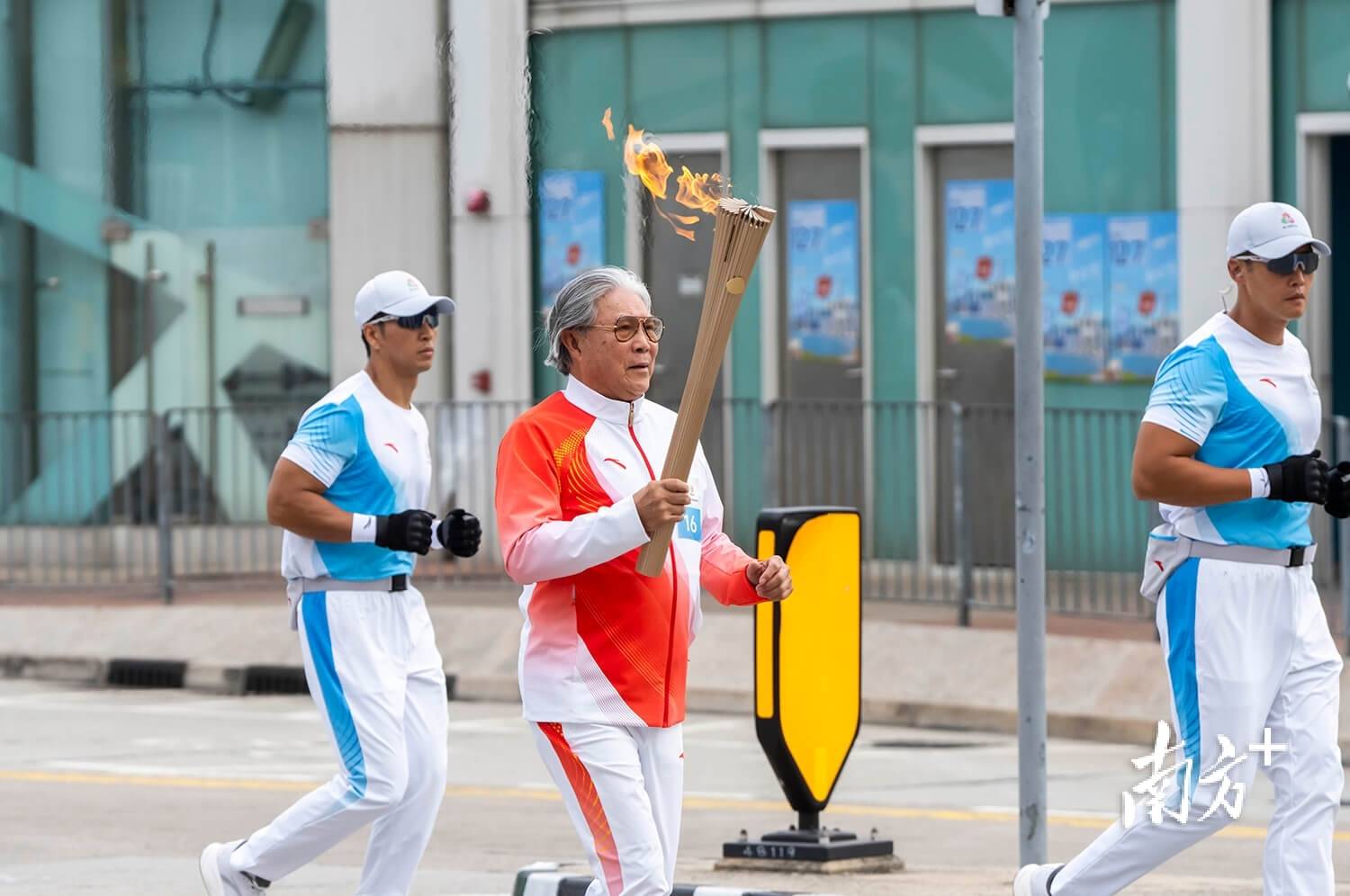 ｜南方日报、南方+2025年度照片不朽情缘试玩网站光影为纪心映万象(图60)