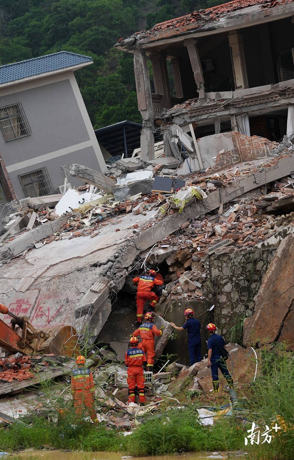 ｜南方日报、南方+2025年度照片不朽情缘试玩网站光影为纪心映万象(图71)